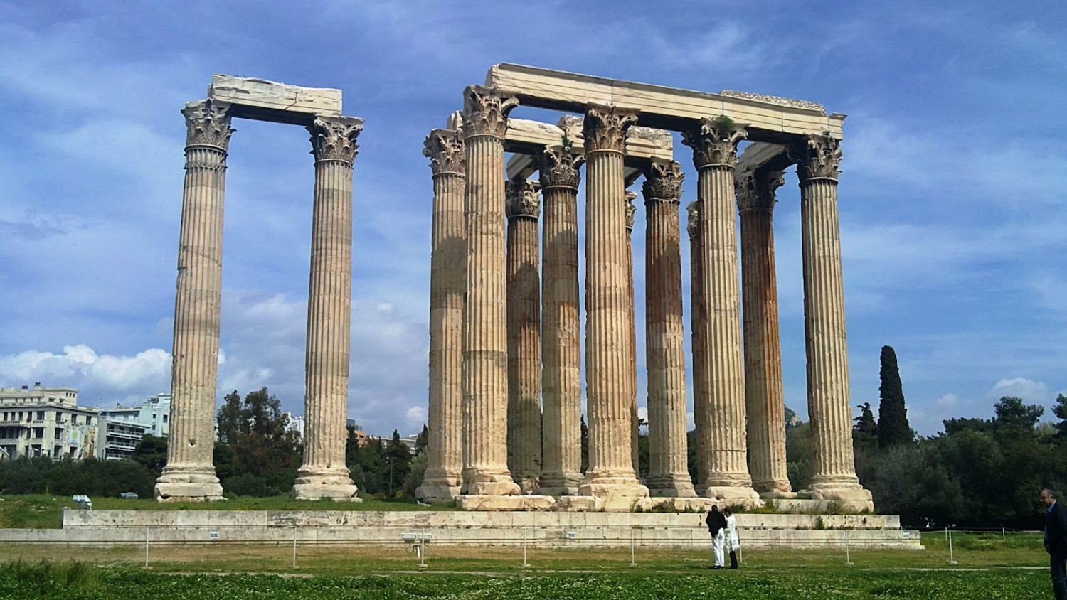Alternative free walking tour in Athens