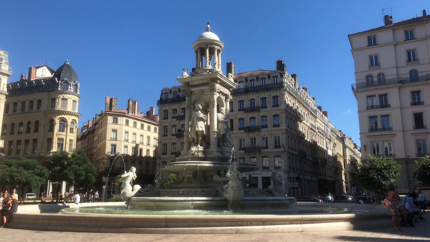 lyon free tour