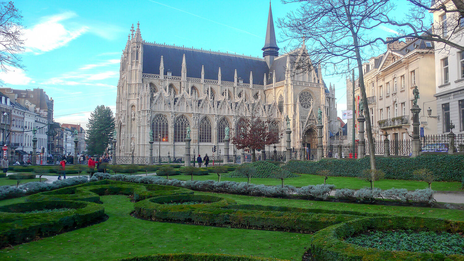 Free Brussels Alternative City  Tour Sablon  District 